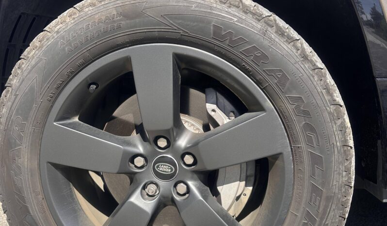 
								Land-Rover Defender 110 2.0 P300e X-Dynamic HSE full									