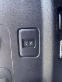 
										Land-Rover Defender 110 2.0 P300e X-Dynamic HSE full									