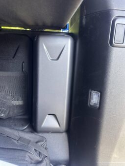 
										Land-Rover Defender 110 2.0 P300e X-Dynamic HSE full									