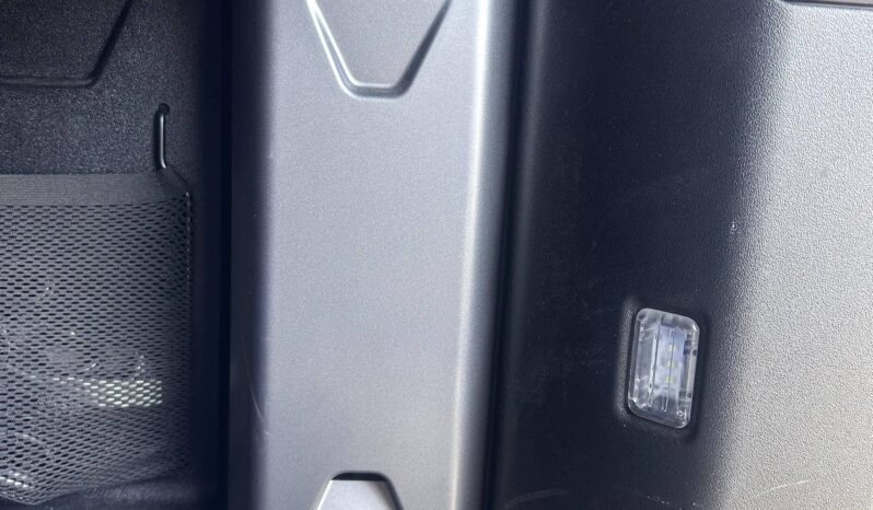 
								Land-Rover Defender 110 2.0 P300e X-Dynamic HSE full									